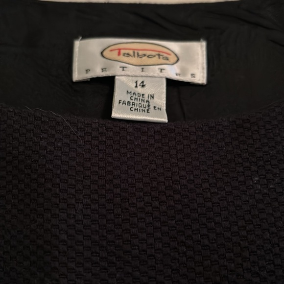 COPY - Beautiful black dress with tiny flowers to accentuate! - Picture 2 of 2